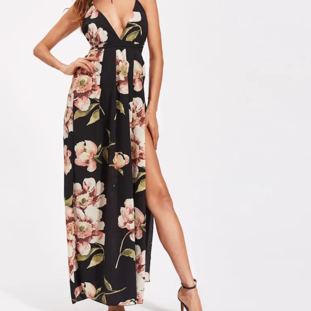 NWOT- Floral Tie Back Dress